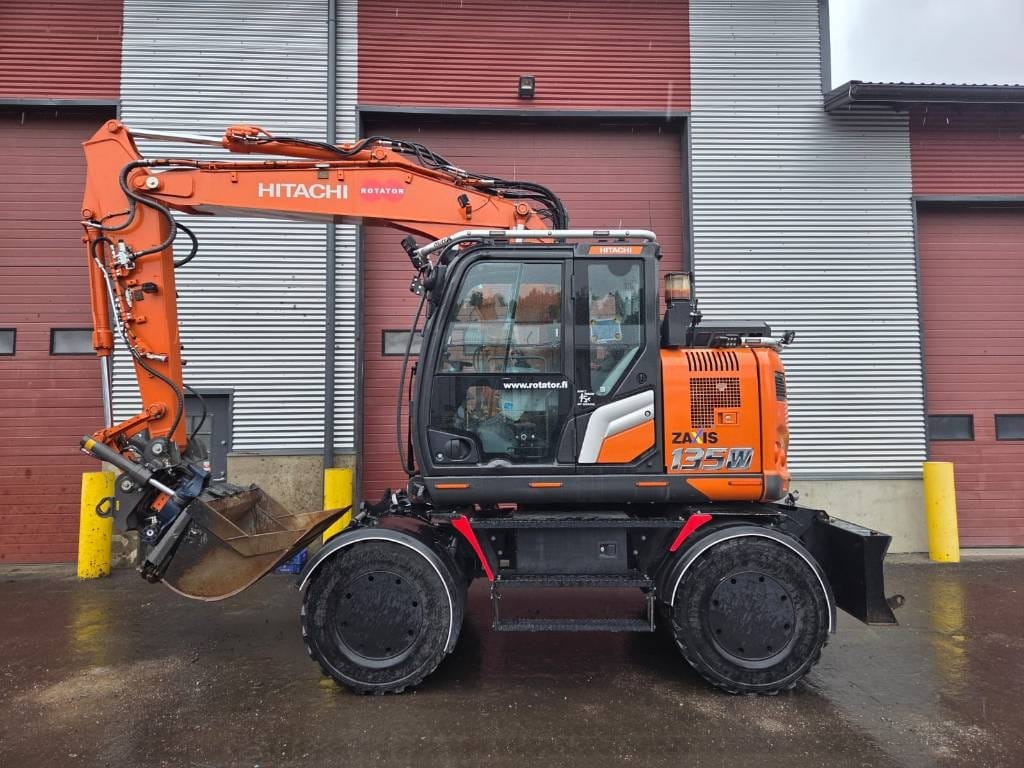 Hitachi ZX 135 W-7 Pyörittäjä, Vetovarustus, StageV - Wheeled